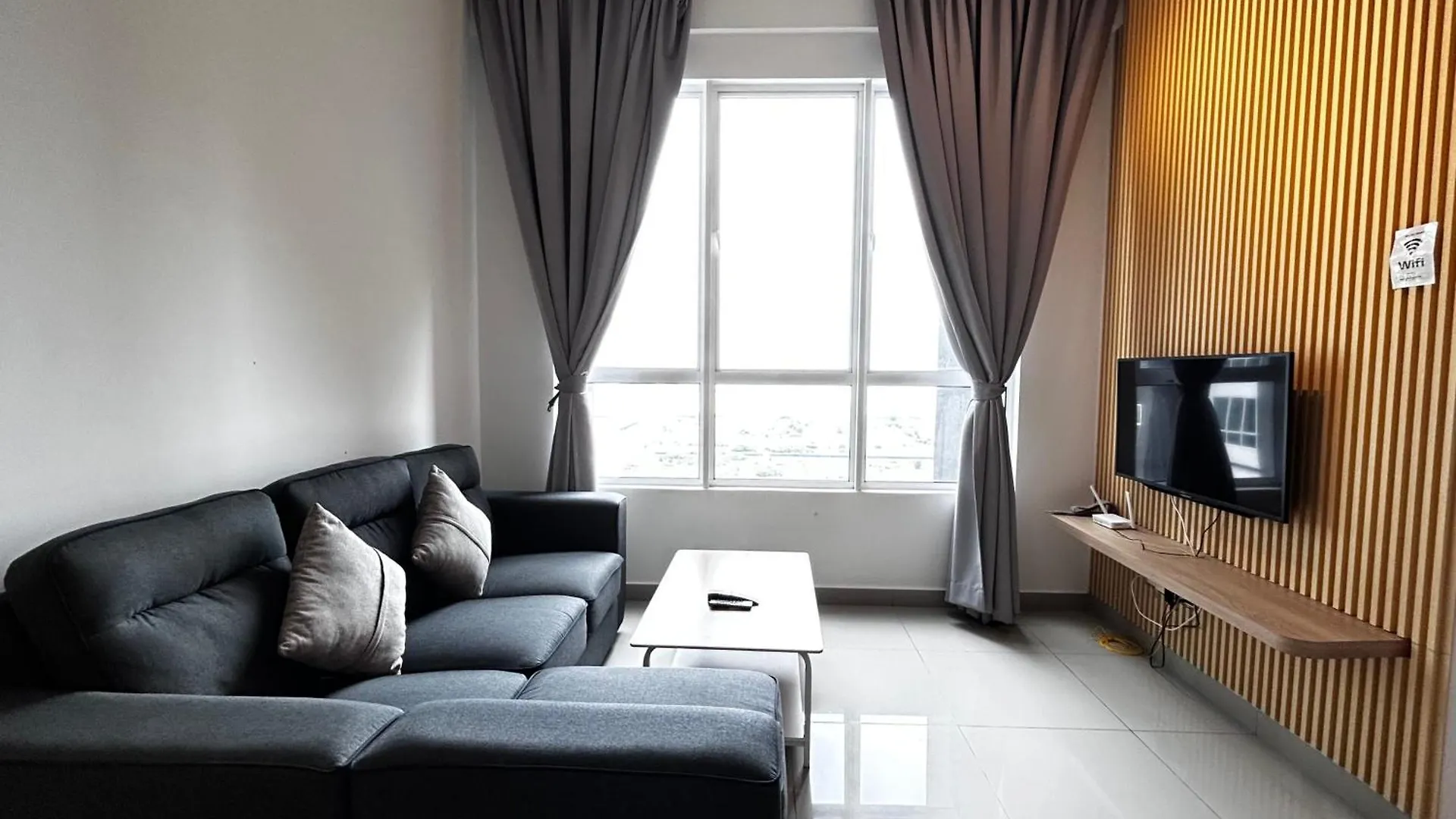 Amber Cove 3006 Pool / Sea View By Luxpro Management Lägenhet Malacca